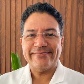 DR. MANUEL PATETE