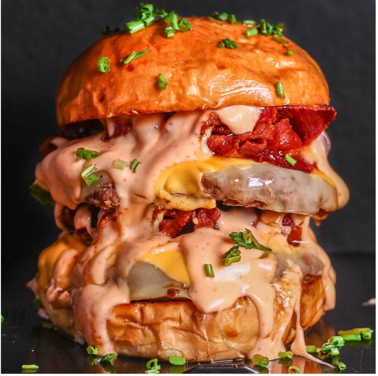 Hamburguesa de Lo Muyayo preparada con ingredientes premium
