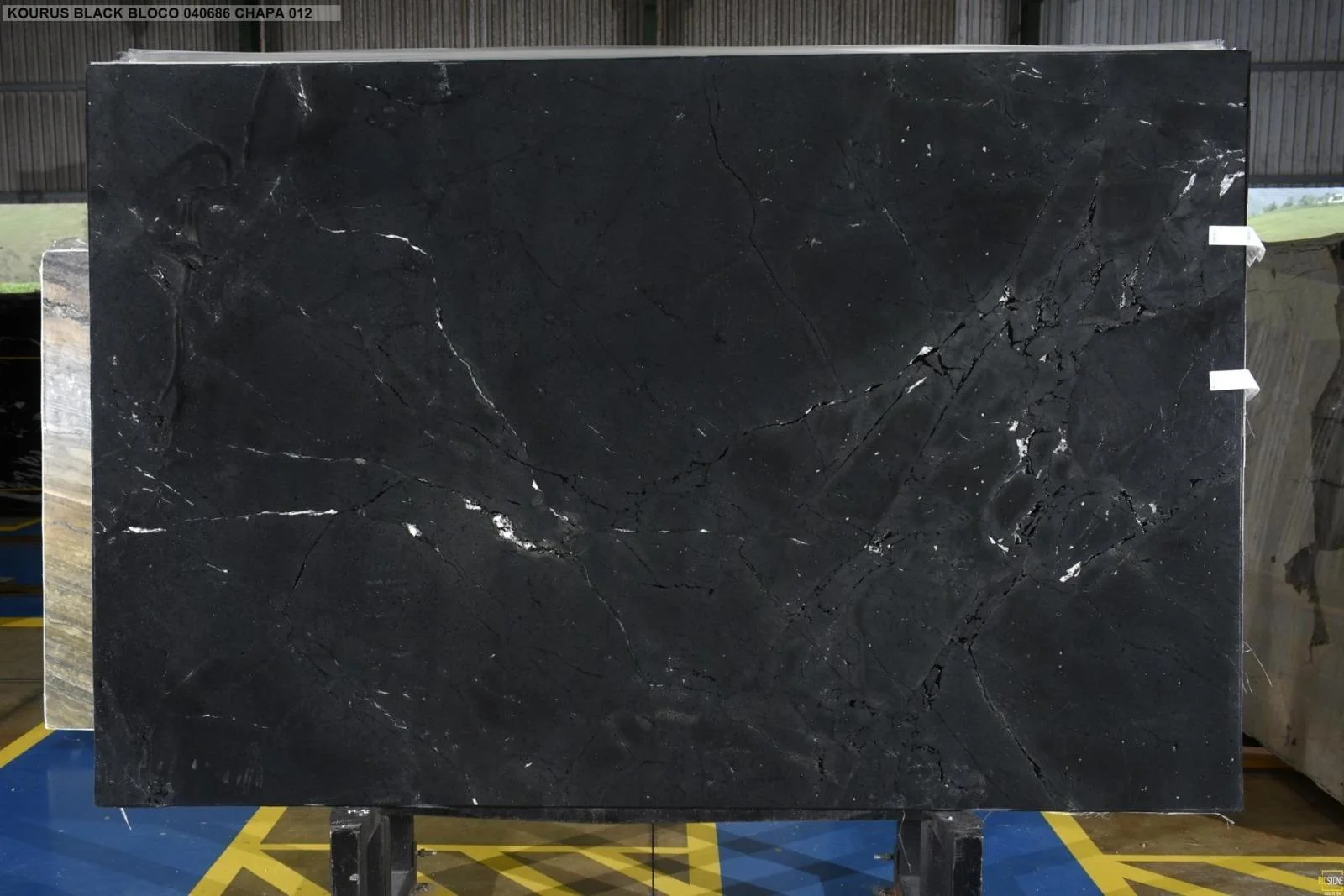 Imagen de Granito Kouros Leather