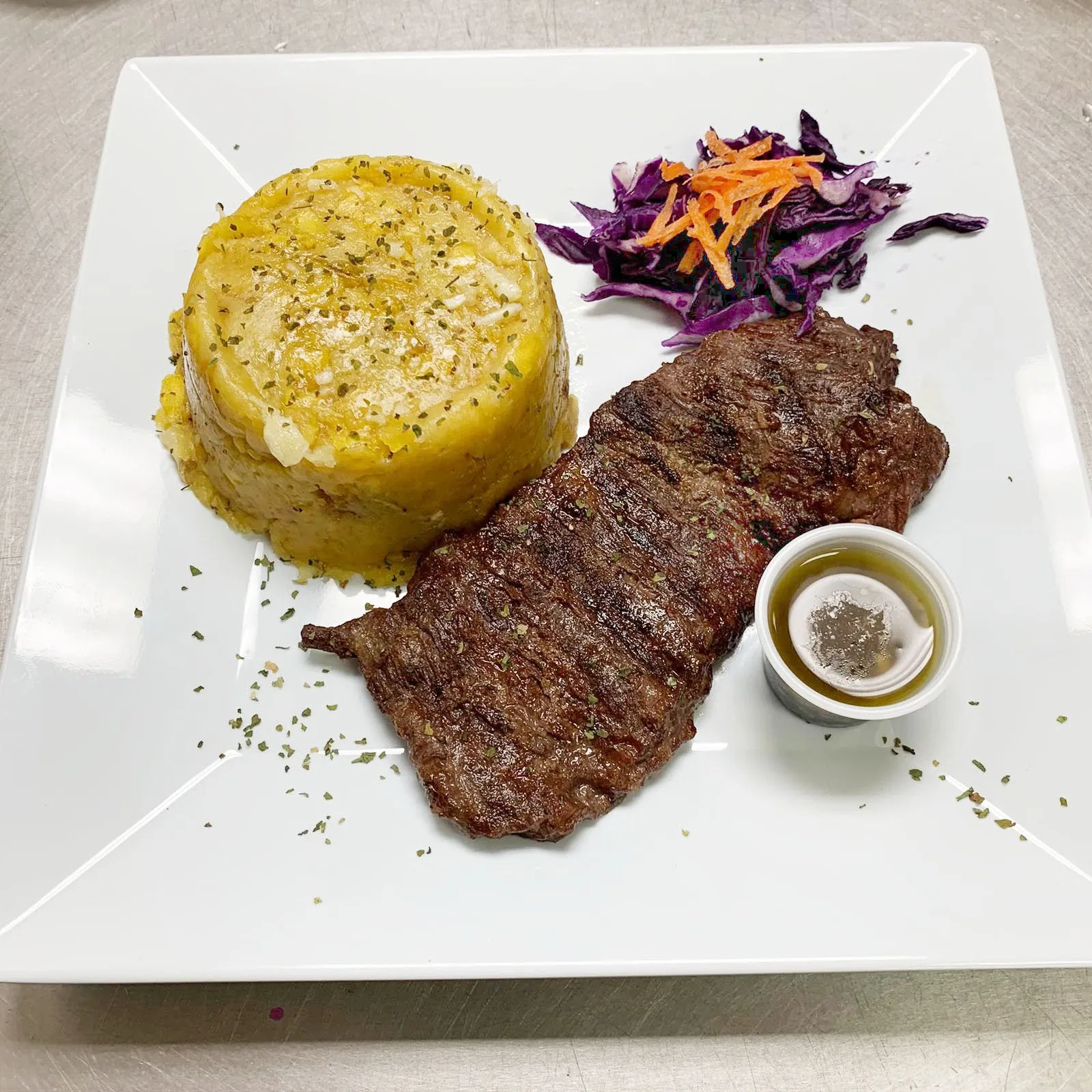 Los Compadres Bar & Grill - Imagen 11