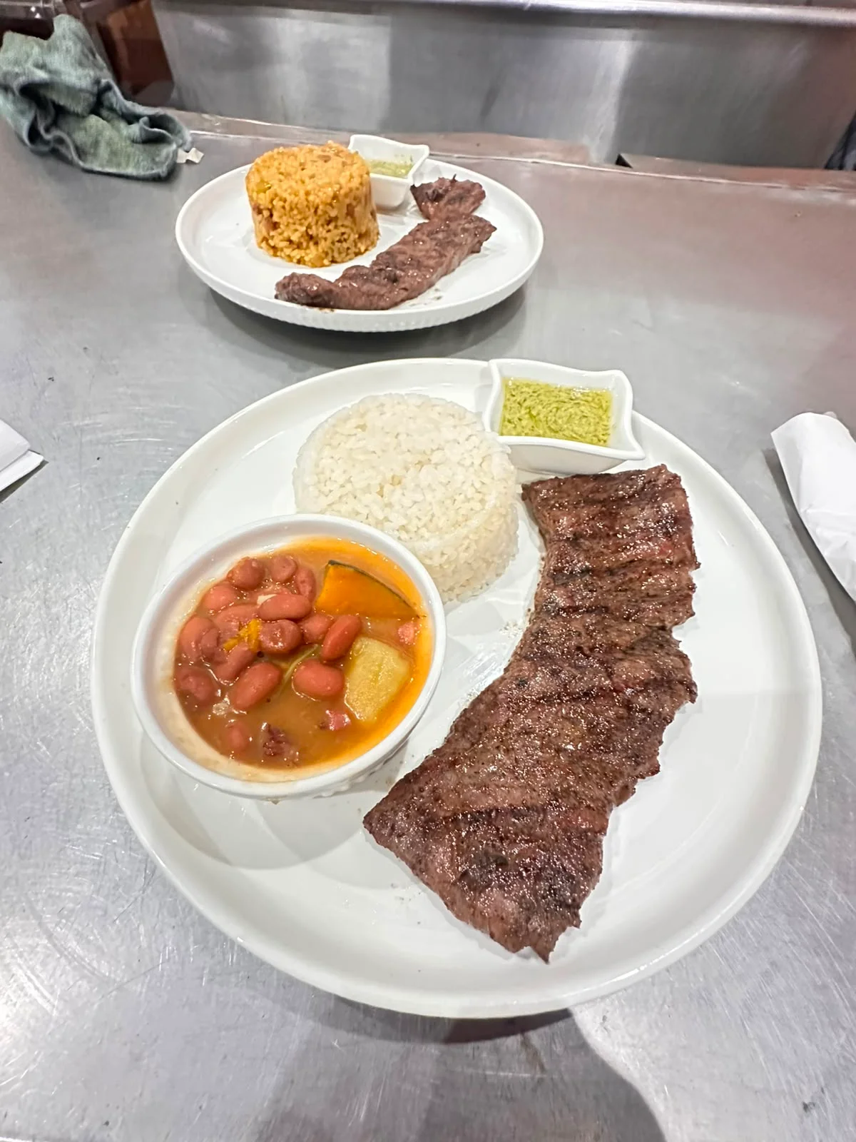 Los Compadres Bar & Grill - Imagen 14