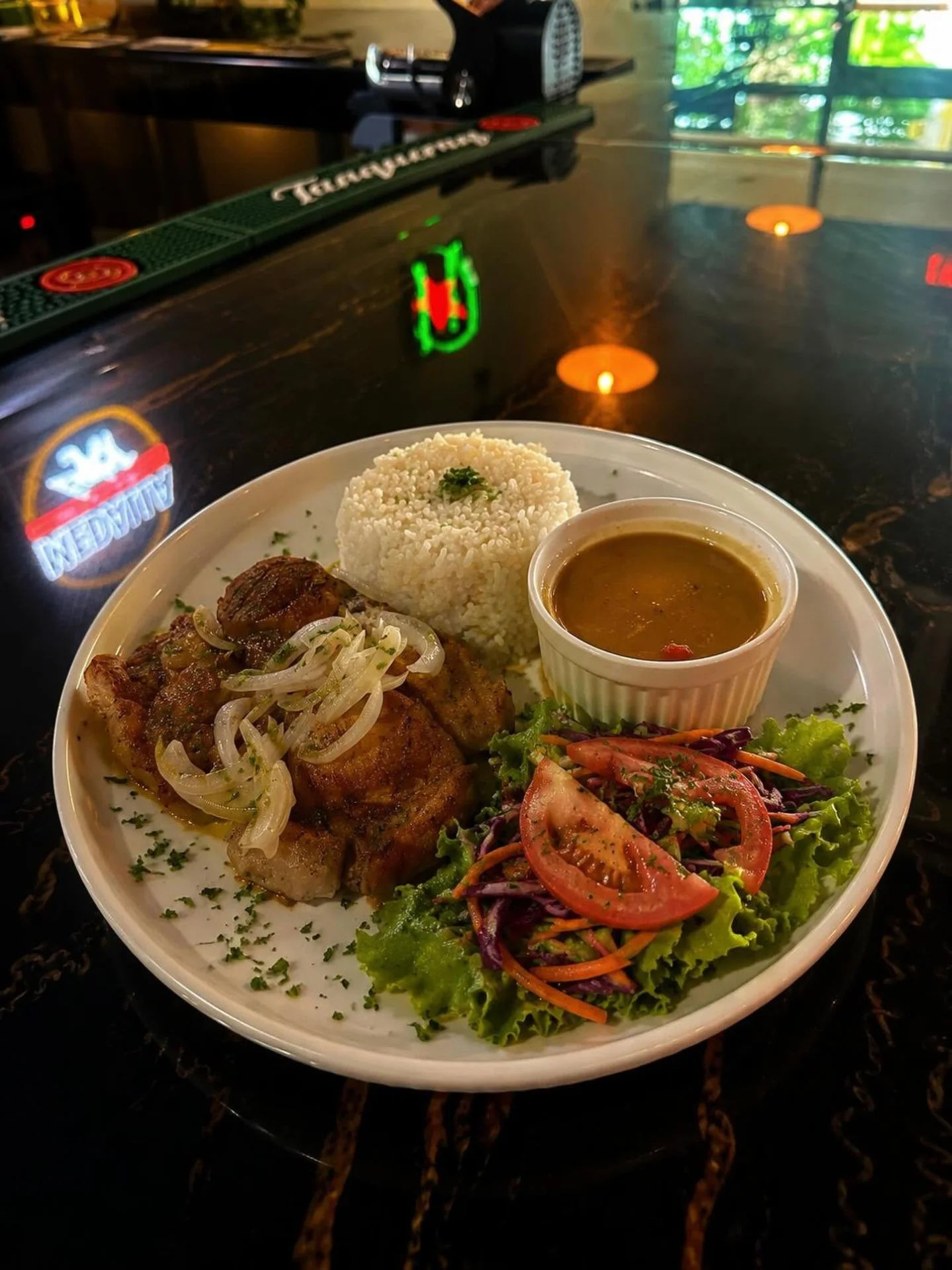 Los Compadres Bar & Grill - Imagen 17