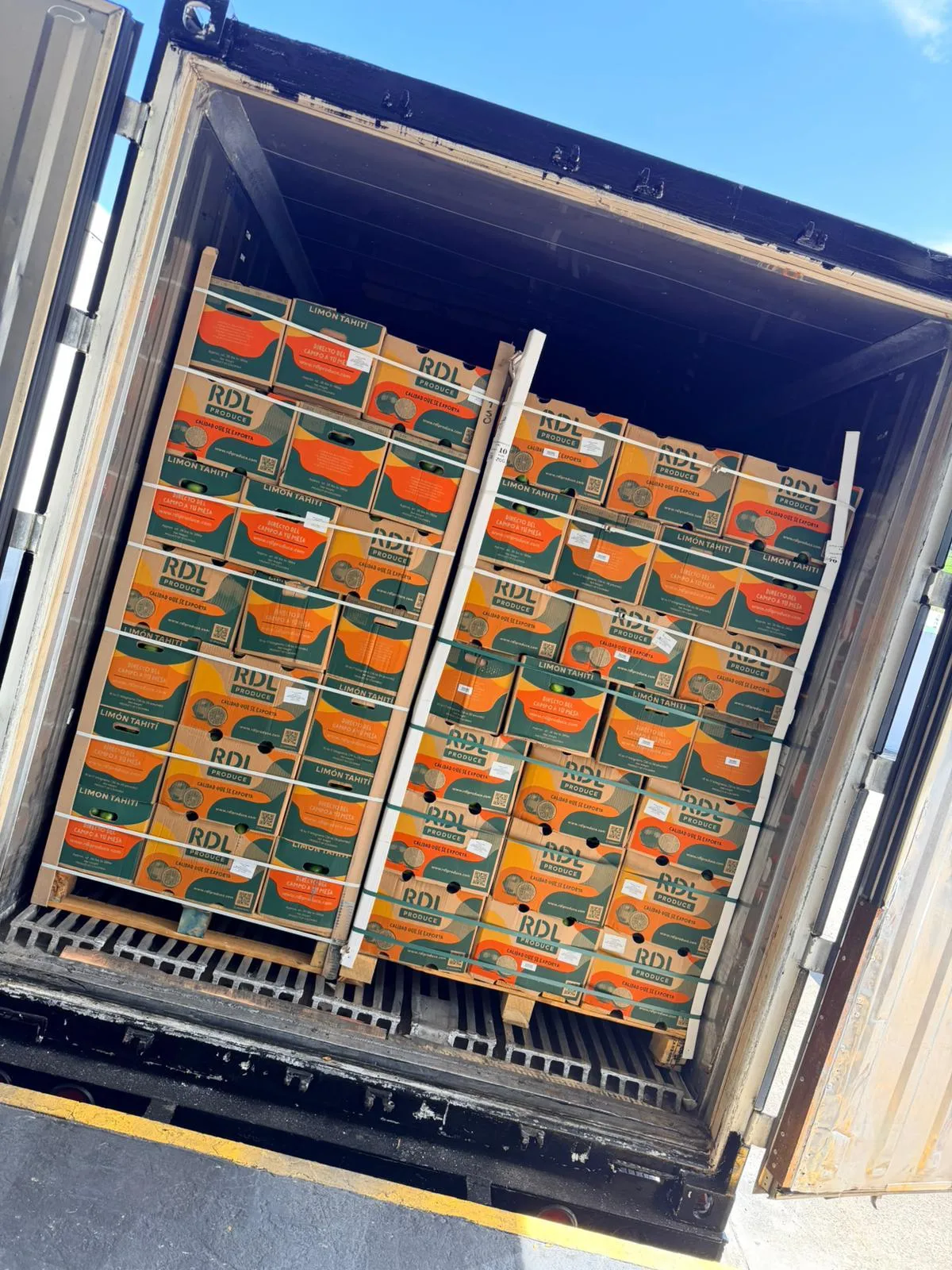 Almacén y centro de distribución de frutas y verduras al por mayor en Bayamón