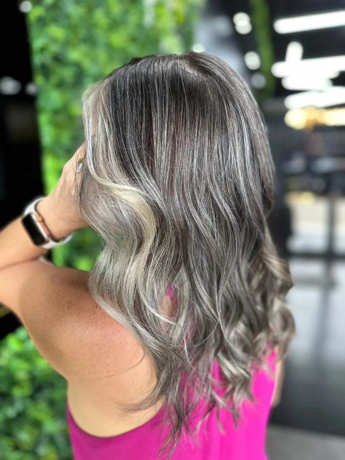 Servicio de manicura y pedicura en Sandra Giselle Hair Salon