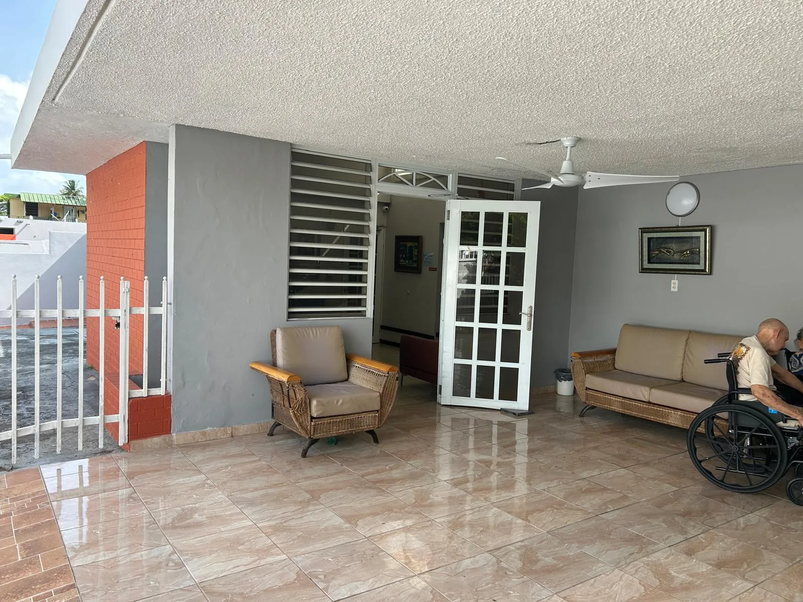Hospedaje y Comodidades